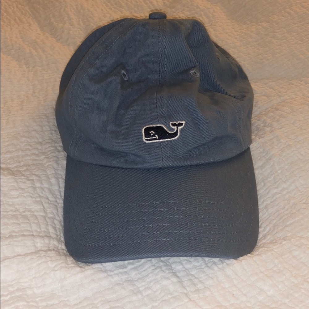 Blue/gray Vineyard Vines Baseball cap!